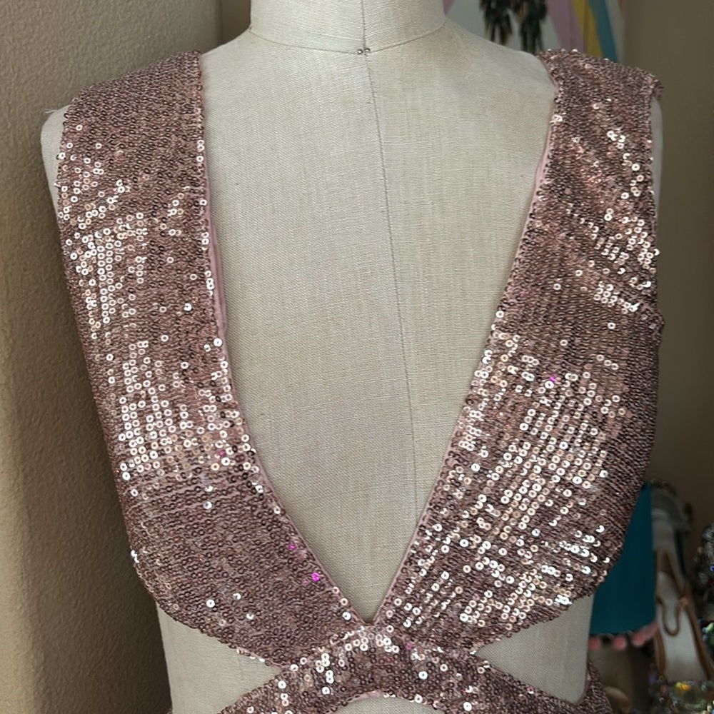 ABYSS by Abby Sequin Cut Out Dress w/double front slits -Never worn - Picture 4 of 13